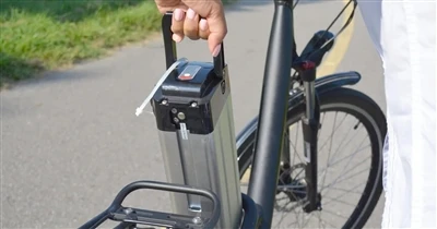 Môžem vymeniť pôvodnú batériu e-bicykla za batériu inej značky?