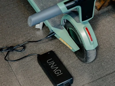Ako zapojiť 24V batériu do elektrického skútra