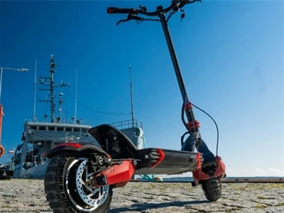 Ako zapojiť 36V batériu do elektrického skútra - Kompletný sprievodca