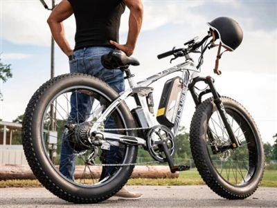 Ako dlho vydrží batéria 48 V 20AH s motorom 2000 W?